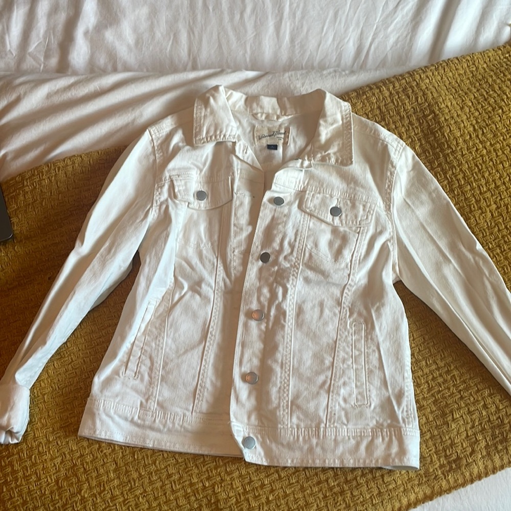 Universal Threads White Jeans Jacket